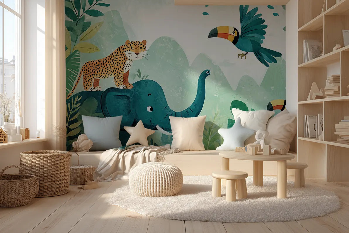 Akustikvæg med tegnede junglevenner med tiger og elefant, set fra en anden vinkel i børneværelset