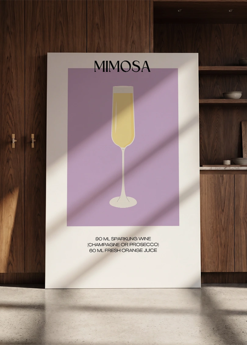 Akustikbillede med en minimalistisk cocktailplakat med Mimosa, lænet mod en skabsvæg i valnød